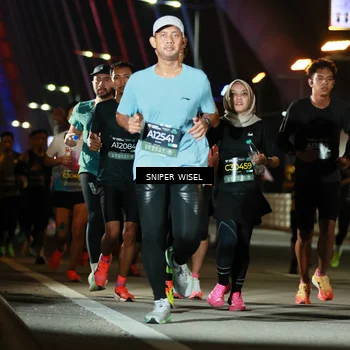 Runner Photo 6198254