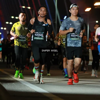 Runner Photo 6198280