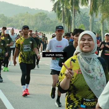 Runner Photo 6198289