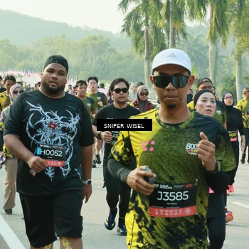 Runner Photo 6198388