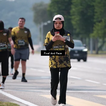 Runner Photo 6198472