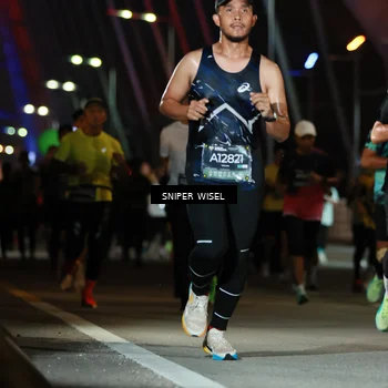 Runner Photo 6198524