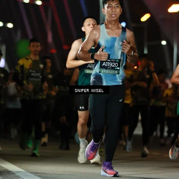 Runner Photo 6198614