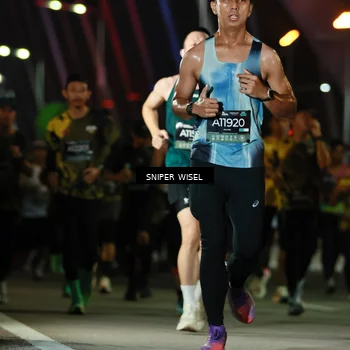 Runner Photo 6198646