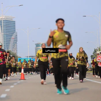 Runner Photo 6198725