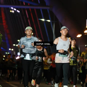 Runner Photo 6198792