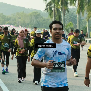 Runner Photo 6198852