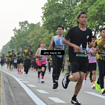 Runner Photo 6198873