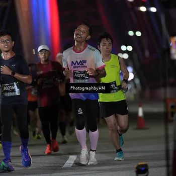 Runner Photo 6198874