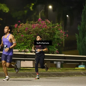 Runner Photo 6198909