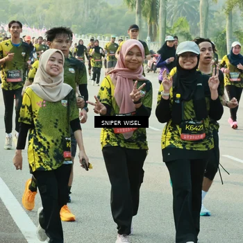 Runner Photo 6198920