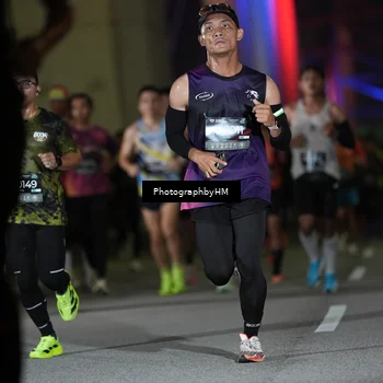 Runner Photo 6198923