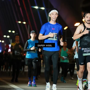 Runner Photo 6199035