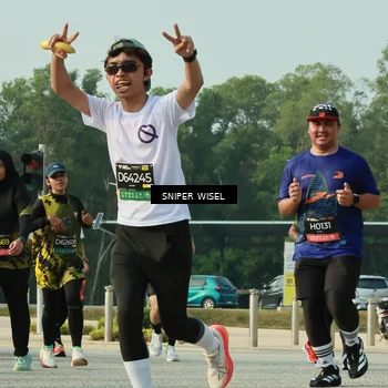 Runner Photo 6199054