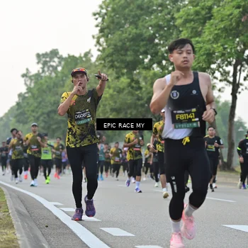 Runner Photo 6199452
