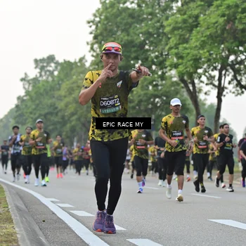 Runner Photo 6199472