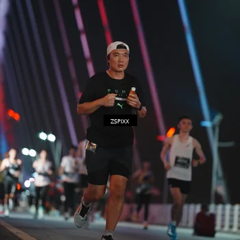Runner Photo 6199661