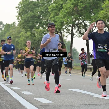 Runner Photo 6199692