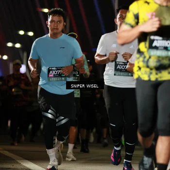 Runner Photo 6199773