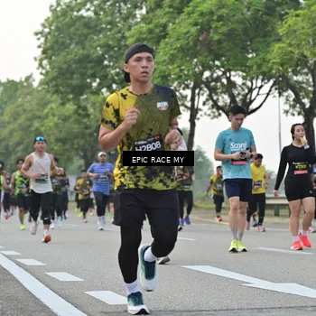 Runner Photo 6199793