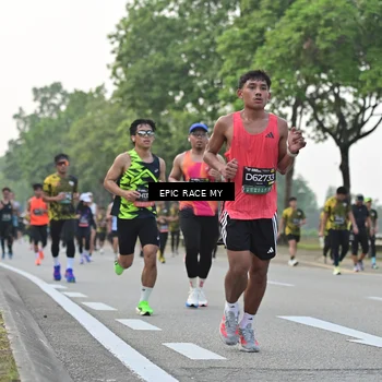 Runner Photo 6199841