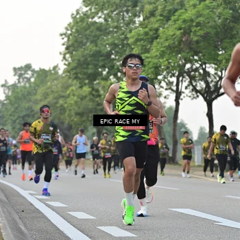 Runner Photo 6199859