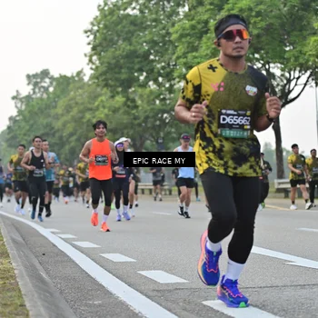 Runner Photo 6199905