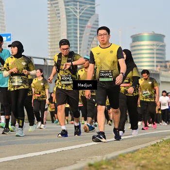 Runner Photo 6199930