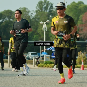 Runner Photo 6199998