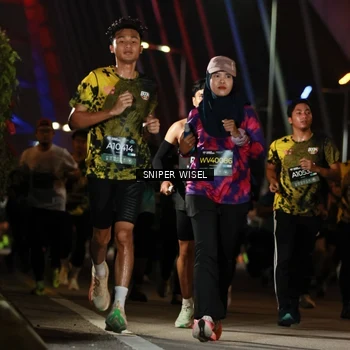 Runner Photo 6200002