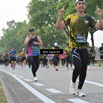 Runner Photo 6200003