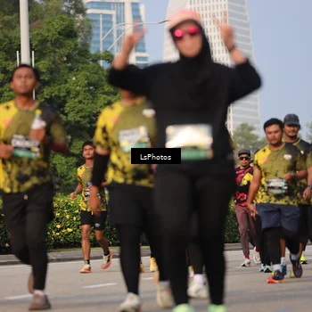 Runner Photo 6200005