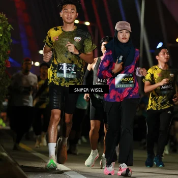 Runner Photo 6200027