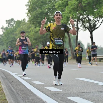 Runner Photo 6200029