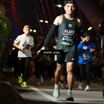 Runner Photo 6200044