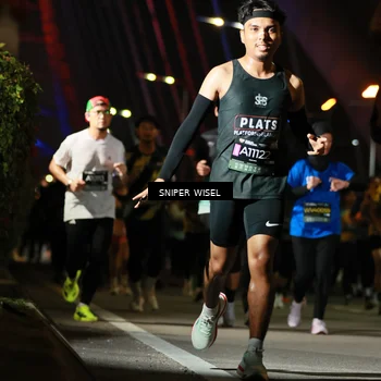 Runner Photo 6200055