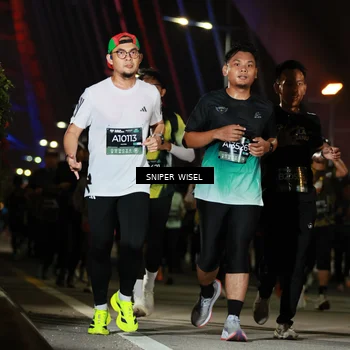 Runner Photo 6200065