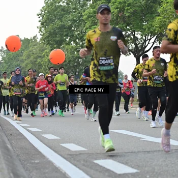 Runner Photo 6200094