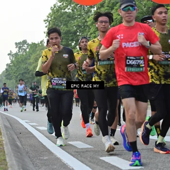 Runner Photo 6200118