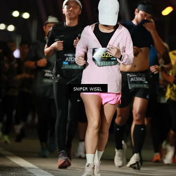 Runner Photo 6200123