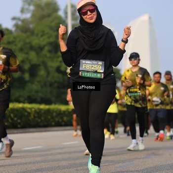 Runner Photo 6200126