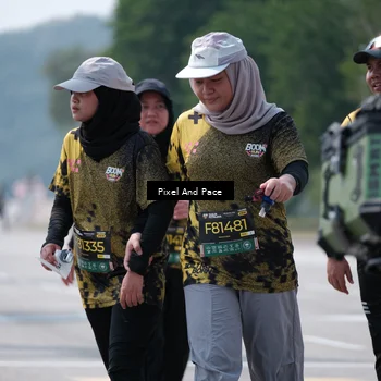 Runner Photo 6200137