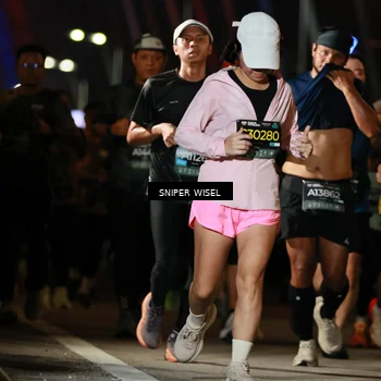 Runner Photo 6200138