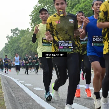 Runner Photo 6200148