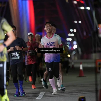 Runner Photo 6200163