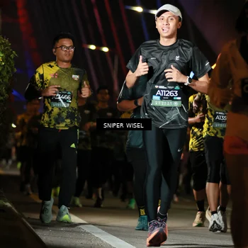 Runner Photo 6200167