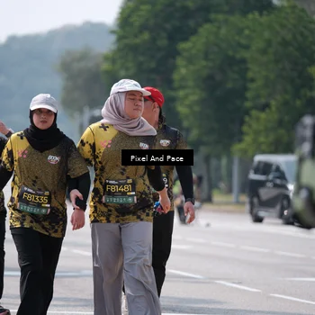 Runner Photo 6200195