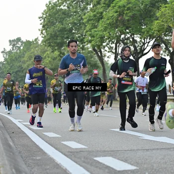 Runner Photo 6200197