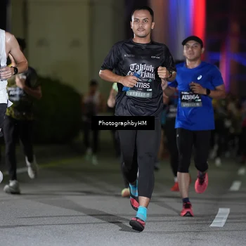 Runner Photo 6200211