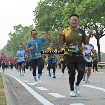 Runner Photo 6200220
